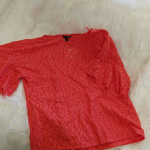 Banana Republic Coral Lace Flutter Sleeve Top - Picture 10 of 10